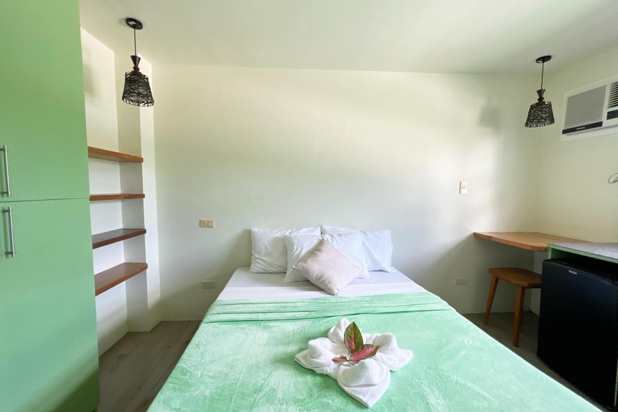 bahay-panuluyan Accessline Boracay Powered By Cocotel