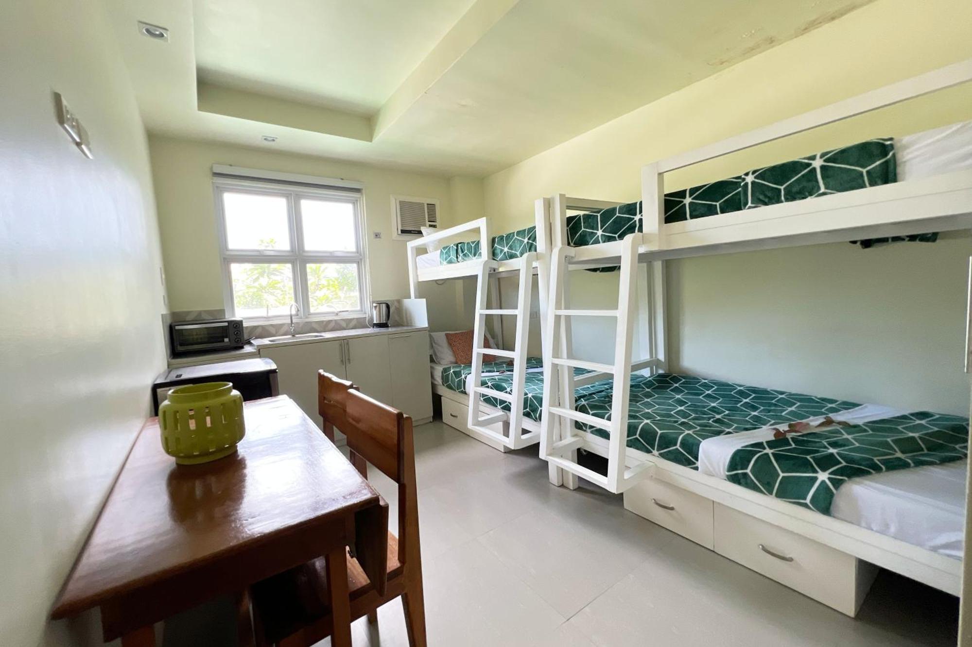 Accessline Boracay Powered By Cocotel Inn 3*